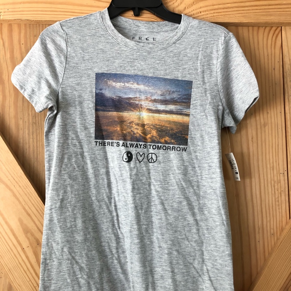Brand new t shirt .